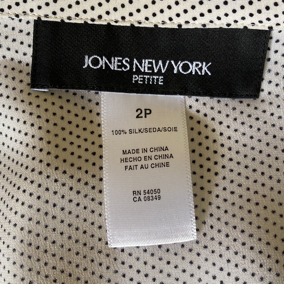 Jones New York Silk Jacket with Sleeveless Top - Picture 6 of 12